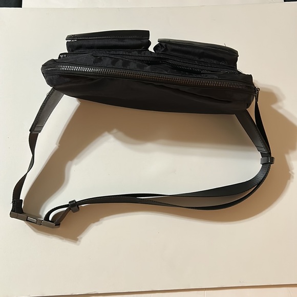 Express crossbody - Picture 2 of 5